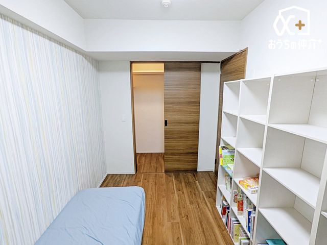 ���̑����� ��6���̗m���ɂ̓E�H�[�N�C���N���[�[�b�g�t���B���������X�b�L���Еt���܂��B