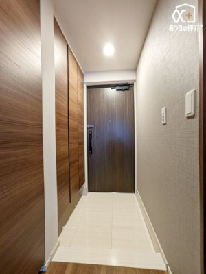 ���� �����t���̃V���[�Y�{�b�N�X�t���ł��B�C�⏬��������������[�ł���̂ŁA���ւ��X�b�L�����������̐g�x�x�����K�ɂȂ�܂��B