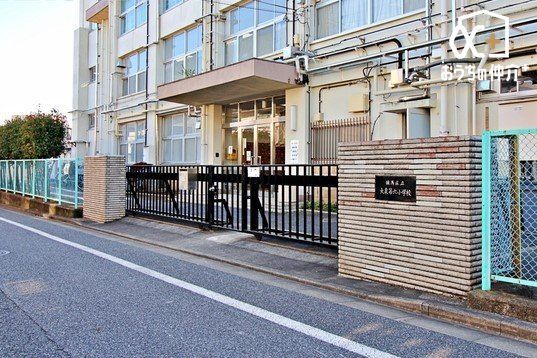 ���ӊ� ���n�旧����Z���w�Z �k��9���B�u�w�͌���u�̗͌���v�u�Ǐ������̏[���v�u�������E�Ԏ��̗�s�v���w�Z�o�c�̂S�̒��Ƃ��ďd�_�I�Ɏ��g��ł��܂��B 670m