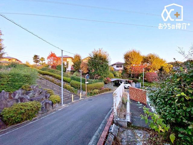 ���̑� ���]�́A�l�G�܁X�̌i�F���i���y���߂��ґ�Ȗ��́B�L����J���I�Ȍi�F�͓��X�̖����ɂȂ�A�����b�N�X�������Ԃ��߂����܂��B