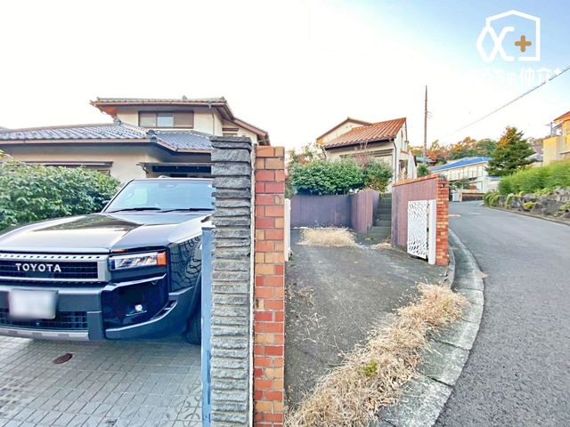 ���n�O�ώʐ^ 4LDK�{�[�˂̊Ԏ��ŁA��39.27�؂̍L�������́B�Ǝ��␶���������l�����A��炵�₷���݌v�ł��B