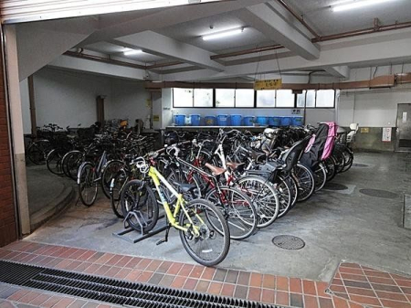 ���̑� ���֏�͉����t���ŉJ�̓��ł��G��邱�ƂȂ����S�ł��B�܂��A�Ă͏����z�˂�������򉻂�����Ă���܂��B