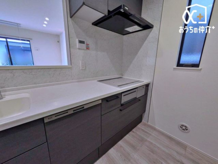 �L�b�`�� �Ǝ��̎�Ԃ��y���I�É��݌v�Ŗ�����S�B�Ƒ��̎��Ԃ��؂ɂ���r���g�C���H��@�B