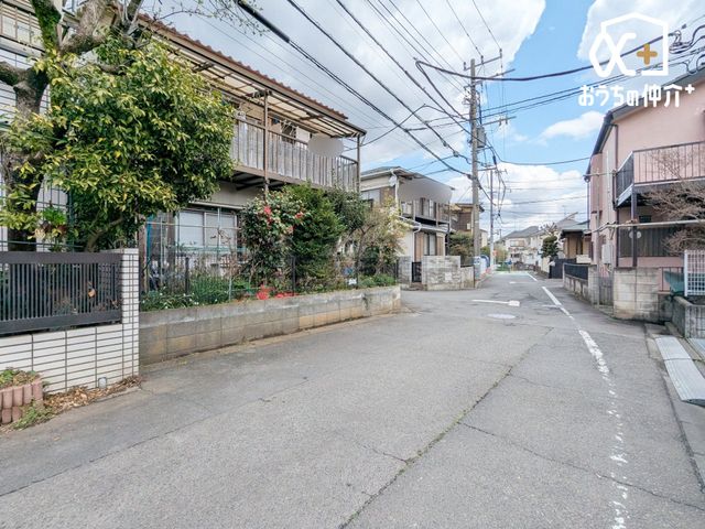 ���n�y�n�ʐ^ �쑤�O�ʓ��H�͖�5.7���̌����ł��B