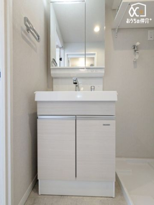 ���ʑ�E���ʏ� �������̂�����ʏ��́A�V���v���Ŗ����̐g�x�x�₨����ꂪ�X���[�Y�ɍs���܂��B