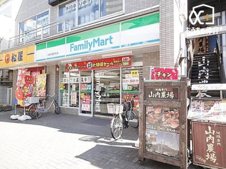 ���ӊ� �t�@�~���[�}�[�g���w���w�O�X �k��7���B24���ԉc�ƂȂ̂ŋ}�Ȃ��������ɂ��֗��ł��B���������̎x�������z�ւ̉׎󂯁A�ו��̎󂯎��ɂ����p�ł��܂��B 540m