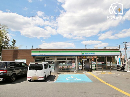 ���ӊ� �t�@�~���[�}�[�g�V���ЎR�꒚�ړX �k��7���B 500m