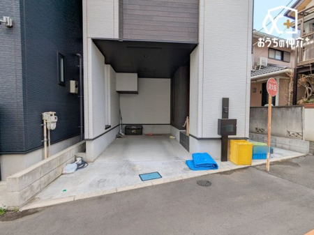  �J�[�X�y�[�X�͕��ʎ�1��B���֋߂��J�̓������S�B�o�����L���ؕԂ��y�X�B���H����t���b�g�Ńo�b�N���Ԃ����₷���ł��B