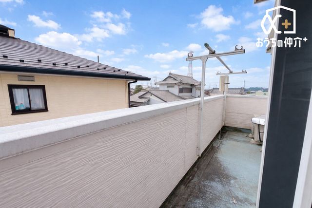 ���̑� �o���R�j�[����̌i�F