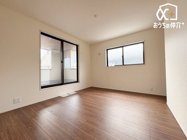 �Q�� -