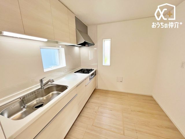 �L�b�`�� �y���֐��̍����Ǝ������z3���R�����ƃO�����t���ł������̕����L����܂��B�@���������Y��ɂȂ邨�����ȒP�L�b�`���p�l�����������_�B�L�b�`���A�_�C�j���O����ʏ��ւ̓������Z���A�Ǝ��������A�b�v�I