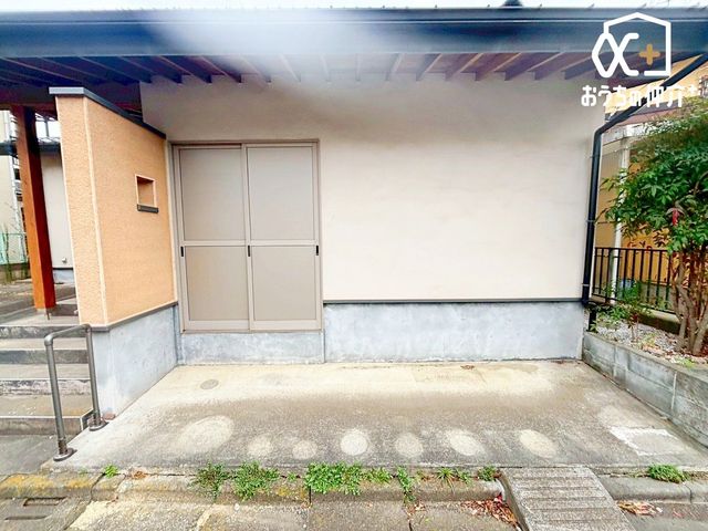 ���̑� �O����o������\�ȕ��u�X�y�[�X����B�X�y�[�X�ɂ͎��]�Ԓu����Ƃ��Ă����p�ł��܂��B