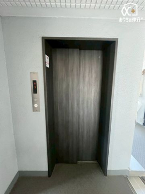 ���̑� �G���x�[�^�[