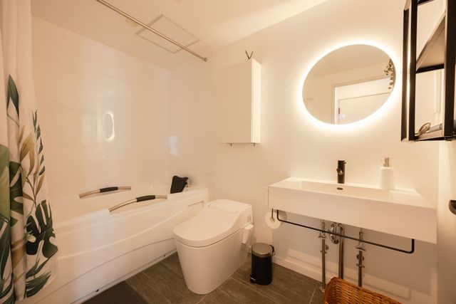 ���� �`Bath�`�P���̔���􂢗����o�X���[���B�V�����[�h�̐l�����������̂������o�X�^�u�̐S�n�悳�𖡂���Ă݂ẮB�����Ɩ����A�A���Ă��Ă���̎��Ԃ���w�y���݂ɂȂ�͂��ł��B