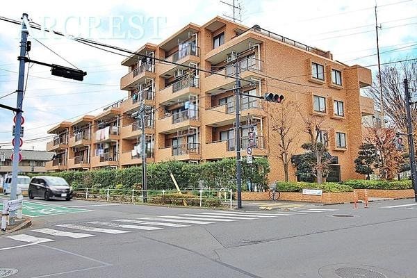 ���n�O�ώʐ^ �������V�h���}�s��ԉw�u�����v�w�k���P�O���I�`�o�X�ւ��[���`�����Ǝ{�݂��[�����A���X�̂��������ɕ֗��I