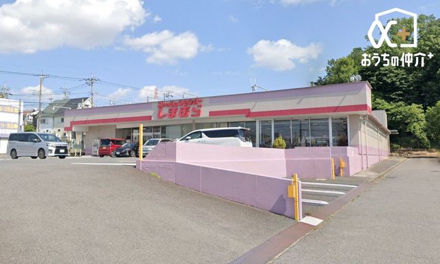 ���ӊ� �t�@�b�V�����Z���^�[���܂ނ�ЎR�X �k��4���B 260m