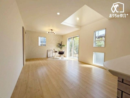 ���r���O ���邢�����������ރ��r���O