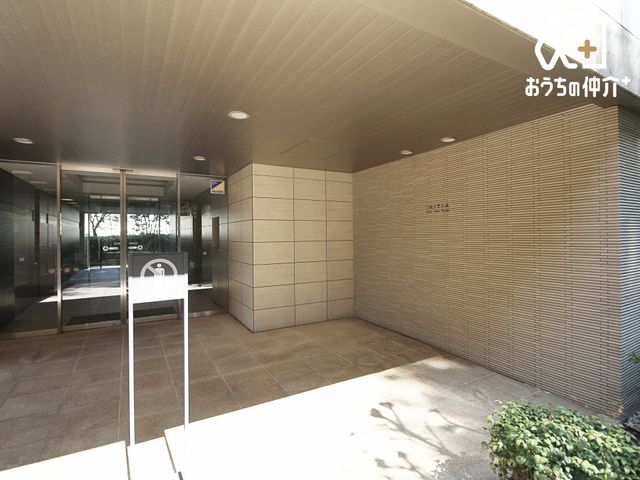 �G���g�����X �������̂���A�����������G���g�����X�B�����x���n�ɑ����^�΂�Ă݂܂��񂩁H���ЃX�^�b�t�����ē��������܂��̂ł��C�y�ɂ��₢���킹���������܂��B