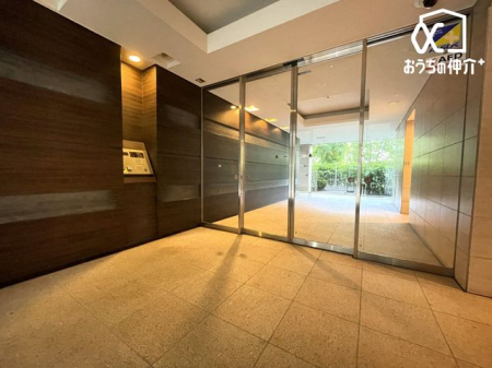 ���̑� �Y��Ȗ��邢���r�[�́A�}���V��������i�ɖ�����O���Ȃ��{�݂ł��ˁB��Ԃ��f�G�Ȃ̂ŁA���q�l���������Ƃ��ɂ��D��������Ă��炦�����ł��B