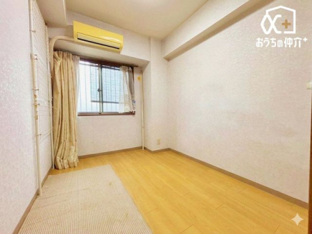 ���̑� 4.7���m�����Ƌ�������H���s���Ă��܂��B