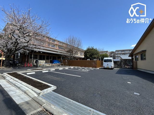 ���ӊ� �΂��ۈ牀 �k��5���B�y�ۈ玞�ԁz�ߑO7������ߌ�6���y�����ۈ�z�ߌ�6������ߌ�7���y����N��z����57������A�w���� 370m