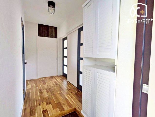 ���� ���ւɂ́A�V���[�Y�{�b�N�X���������܂��B���֐�ɁA���o�����ɕK�v�ȃA�C�e�������낦�Ă�����̂����ꂵ���ł��ˁI