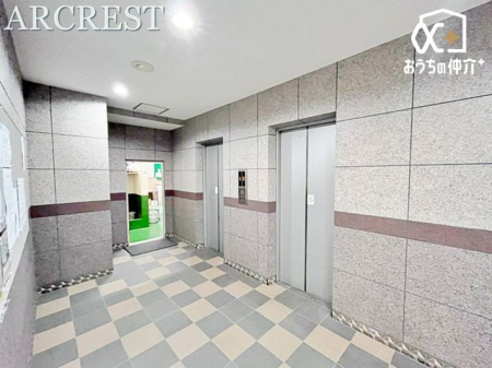 ���̑� �G���x�[�^�[�z�[���̗l�q