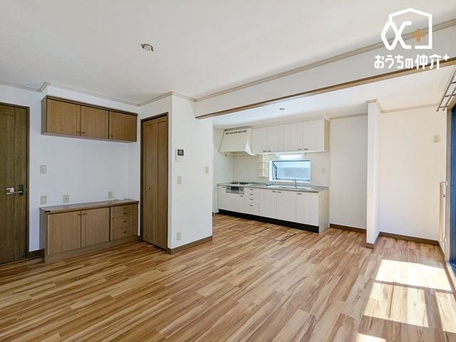 ���r���O �����݂̂���i�`�������e�C�X�g��LDK�B�̂�т肭�낮�\�t�@�₨�H�����y���ރ_�C�j���O�Z�b�g��u���Ă��������͂���܂���B