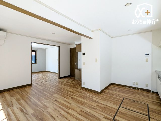 ���r���O �Ƒ��c���̎����߂���14.9���k�c�j�B�Ƒ������R�ƏW�܂肽���Ȃ�悤�ȁA�������Ƃ��낰���ԁB���邢�z�˂����������ޖ����̋�ԂŉƑ��c�����B