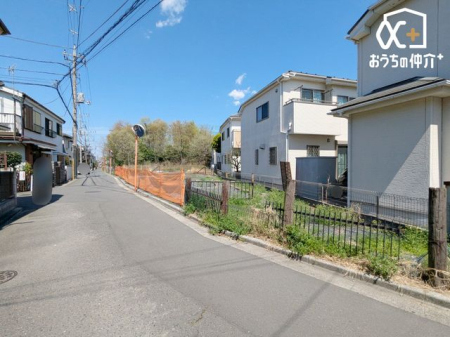 ���n�y�n�ʐ^ ������悤�Ȑ��w�i�ɁA���z�̉��b�𑶕��Ɏ󂯂�B�L�т₩�ŊJ���I�Ȓ��]�ƁA�����Ղ�ƍ~�蒍���z���ɁA�����ɏZ�܂��ґ�������Ǝ������Ē����܂��B