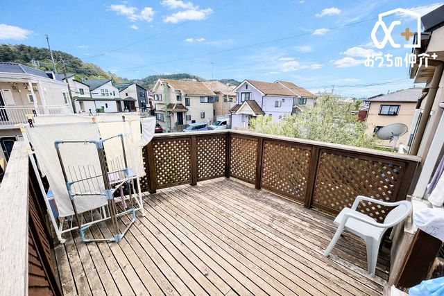 �o���R�j�[ �Q�K�̃o���R�j�[����o����\�ȃE�b�h�f�b�L�ł��B