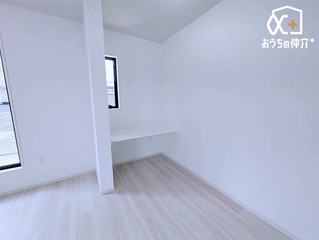 ���r���O �s�X�^�f�B�[�J�E���^�[�t���q���܂̕׋���ݑ�[�N�ɍœK�ȋ�ԁB�Ƒ��̋C�z�������Ȃ����Ƃł��A���r���O�w�K�ɂ��҂�����ł��B