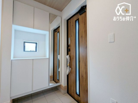 ���� �L�X�Ƃ�����ϖ��͓I�Ȍ��ւ̏Z��ƂȂ��Ă���܂��B���Ƒ��݂Ȃ��񂪋C�����悭�A���Ă������ԂƂȂ��Ă���܂��B���[�͂��\������̂Ō��֎��肪�X�b�L���ƕЕt���̂��A���ꂵ���|�C���g�ł��ˁB