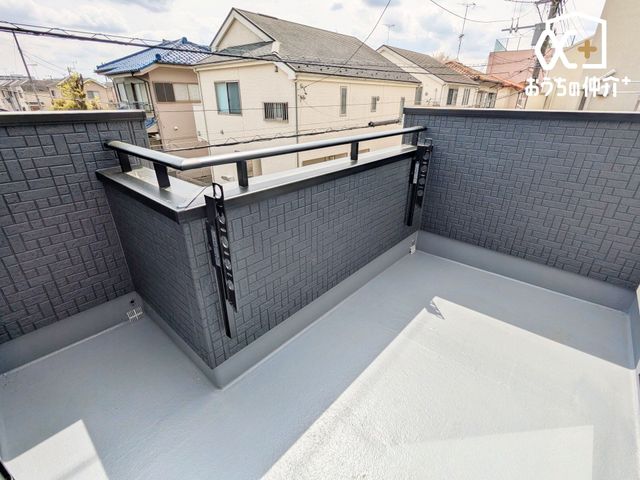 �o���R�j�[ �o���R�j�[�͗z�����������Ղ�ƍ������݁A�Ƃ��Ă��C�����̗ǂ���ԂɂȂ��Ă���܂��B��������͂��ǂ肻���ł����A�v�����^�[����ׂāA���D���Ȃ��ԂŁs�K�[�f�j���O�t�Ȃǂ͂������ł��傤���H