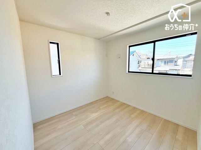 �q������ ���邭�������������͋C�̎q�ǂ������B�V�т��w�т��o�����X�悭�y���߂�A�S�n�悢��Ԃł��B