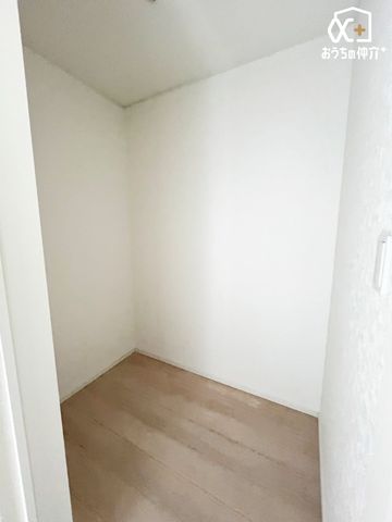 ���[ ���[�͂����߂�[�˕t���ŁA�Z��Ԃ���������ۂĂ܂��B