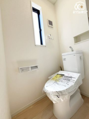 �g�C�� �V���v���ȓ����̃X�b�L���Ƃ����Q�K�̃g�C���ł��B�������₨�|�����A�ȒP�ɂł���V���v���ȃf�U�C���̃g�C���ł��B