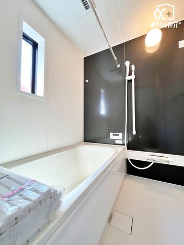 ���� �y�傫�ȑ��̂��閾�邢�o�X���[���z���������t���������������B�J�V�̂�����ɂ����􂵂܂��B�傫�ȑ������Ă���A���C����������s���܂��B�L�X�Ƃ��������ő���L�΂��ă����b�N�X�ł��܂��B