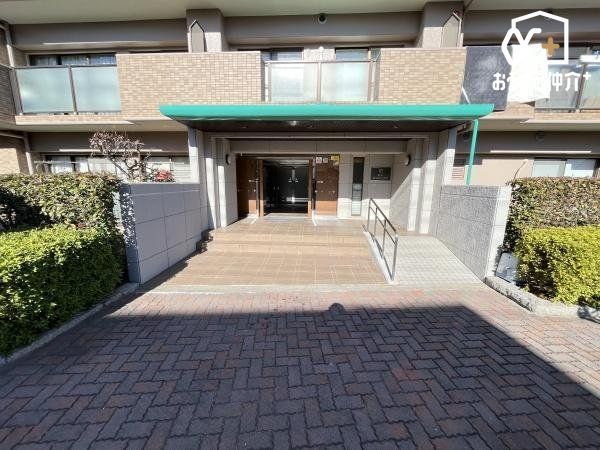 �G���g�����X �`Entrance�`���L�{�݁E�~�n�͂�����Ƃ������̍s���͂��������ɂȂ�܂��B�����x���n�ɑ����^�΂�Ă݂܂��񂩁H