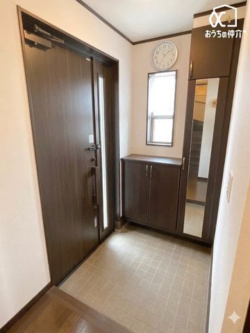 ���� �g�[���T�C�Y�̃V���[�Y�{�b�N�X�͎p���t���I