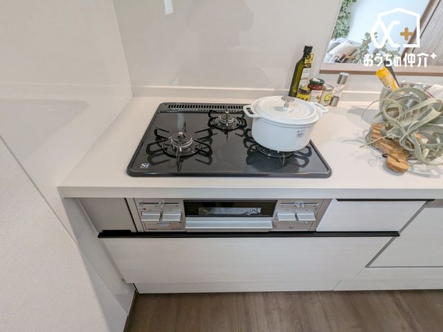 �L�b�`�� �����ɒ������ł��Ă��������͂��ǂ�3���R�����̃L�b�`���ł��B�������͖����̂��ƂȂ̂Ō����ǂ����������ł���̂͊������ł��ˁB