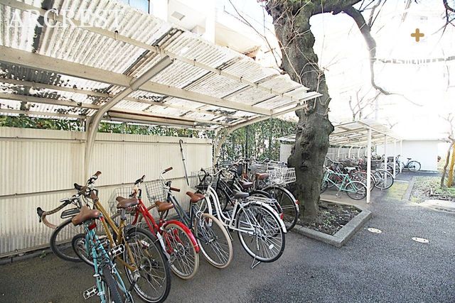 ���̑� ���֏�͉����t���ŉJ�̓��ł��G��邱�ƂȂ����S�ł��B�܂��A�Ă͏����z�˂�������򉻂�����Ă���܂��B