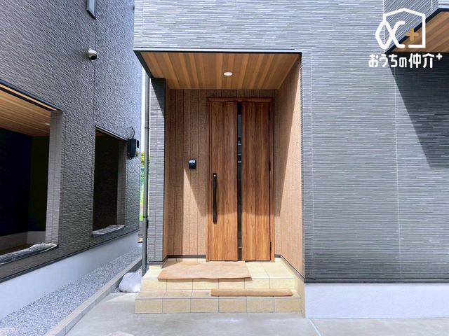 ���� �O���ւ̗l�q�ɂȂ�܂��B���肪�ؖڂɂȂ��Ă���̂����炵���ł��ˁB