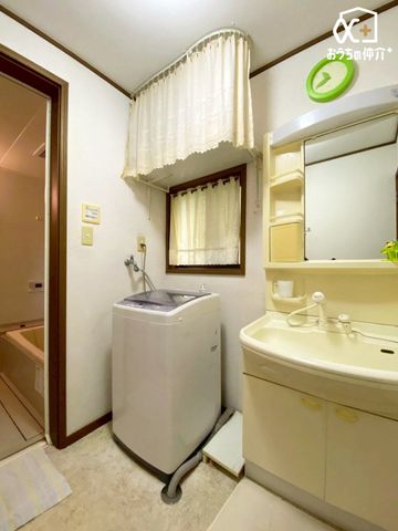 ���ʑ�E���ʏ� �����Ɛ��ʑ�̉��ɂ��郉���h���[�X�y�[�X�B�Ǝ��������ǂ��̂Ŗ����̂�������X���[�Y�ł��I