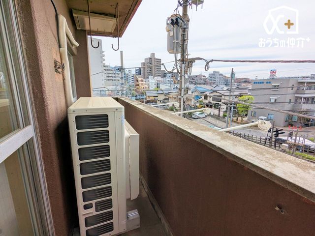 �o���R�j�[ ����������o���R�j�[�̂��߁A�}�ȉJ�ł����󕨂��G��ɂ����A�ԕ��⎇�O���΍�ɂ��I�V����C�ɂ������󕨂���������A���O��Ԃ��y���߂܂��B