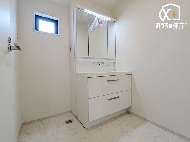 ���ʑ�E���ʏ� �L�X�Ƃ������ʃX�y�[�X�ŁA�Z�������̎x�x���X���[�Y�ł��I