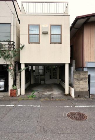 ���n�O�ώʐ^ �m���t���̃K���[�W�̂��钆�Ìˌ�