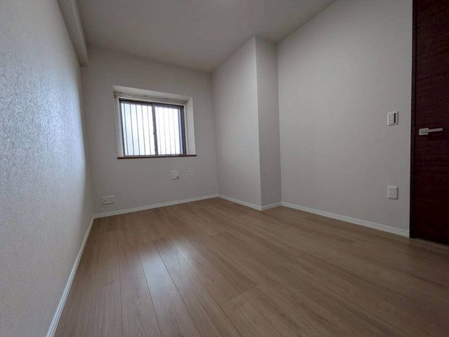 �q������ �q�������ɃI�X�X����6.0���̗m��