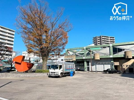 ���ӊ� ���v���ĉw ����(���� �r�ܐ�) �k��24���B���v���ĉw�������ӂɂ͎s�����A�������{�ݓ��A���ӊ��������Ă��܂��B �o�X���[�^���[���������܂��̂Ńo�X�ւ��֗��ł��B 1850m