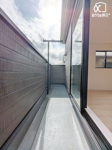 �o���R�j�[ �o���R�j�[�͗z�����������Ղ�ƍ������݁A�Ƃ��Ă��C�����̗ǂ���ԂɂȂ��Ă���܂��B��������͂��ǂ肻���ł��ˁI